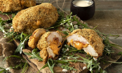 Άκης Πετρετζίκης: Κοτόπουλο Cordon Bleu στον φούρνο