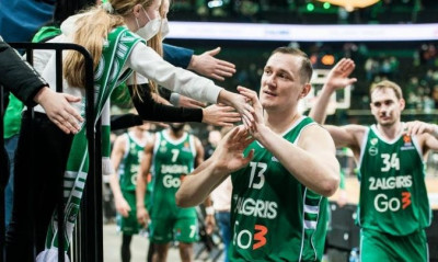 Ζαλγκίρις: Το «αντίο» στον Γιανκούνας (video)