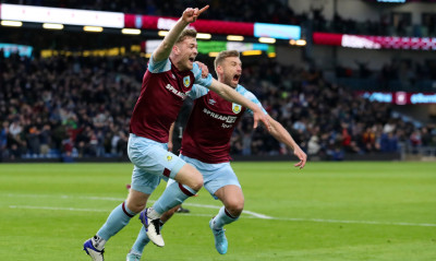 Premier League: Τεράστια νίκη με ανατροπή η Μπέρνλι, στο χείλος του γκρεμού η Έβερτον! (video)