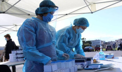 Κρούσματα σήμερα: 10.858 νέα ανακοίνωσε ο ΕΟΔΥ - 76 θάνατοι και 359 διασωληνωμένοι