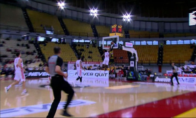 Ολυμπιακός-Άρης: «Έσβησε τα φώτα» στο άδειο ΣΕΦ ο Ζαν Σαρλ (video)