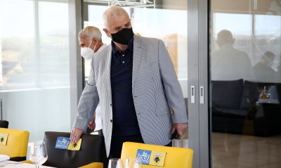 Πρόταση-μαμούθ από Μελισσανίδη!