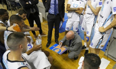 Καντζούρης: «Νικήσαμε μέσα από την άμυνά μας»