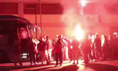 Ολυμπιακός: Υποδοχή στους νικητές στο ΣΕΦ (video)