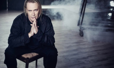 Ο Στέφανος Κορκολής στο θέατρο Παλλάς στις 9/5