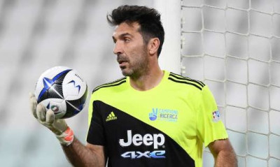 Μπουφόν: «Δεν νομίζω πως θα με καλούσαν στο Μουντιάλ, φέρει ευθύνη ο Μαντσίνι για τον αποκλεισμό»