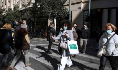 Κρούσματα σήμερα: 8.017 νέα ανακοίνωσε ο ΕΟΔΥ - 46 θάνατοι και 322 διασωληνωμένοι