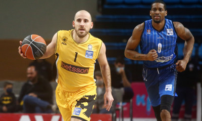 ΑΕΚ-Ηρακλής 80-74: Με ασταμάτητο Κολόμ συνέχισε το σερί της (videos+photos)