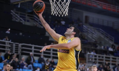 ΑΕΚ: Τα ρεκόρ από Μαυροειδή και Κολόμ