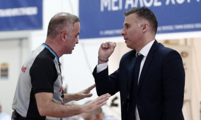 Έξαλλος με την διαιτησία ο Μέξας - «Τα διαφορετικά κριτήρια ήταν ξεκάθαρα...» (video)