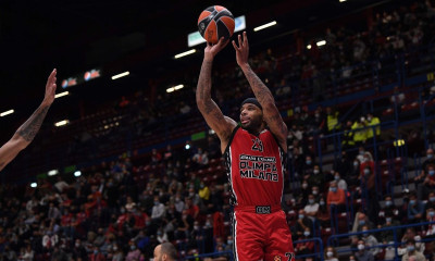 Nτιλέινι για Πάνγκος: «Θα του αρέσει στην Αρμάνι, σπουδαία κίνηση»