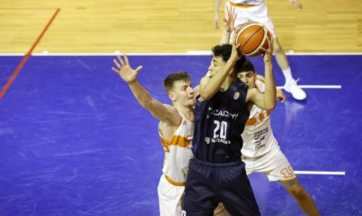 Πανελλήνιο εφήβων: Στον τελικό Περιστέρι και ΔΕΚΑ με διαστημικό Σαμοντούροβ