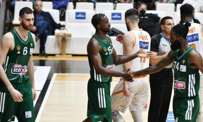 Ουάιτ: «Θέλουμε τη νίκη σε κάθε ματς, παλεύουμε για το πρωτάθλημα»