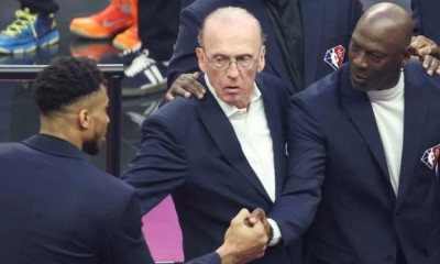 ΝΒΑ: O Πίπεν υποκλίθηκε σε Αντετοκούνμπο και «κάρφωσε» τον Τζόρνταν!