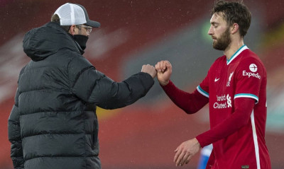 Λίβερπουλ: Γι’ αυτό είναι ο κορυφαίος – Τα συγχαρητήρια του Κλοπ στον Φίλιπς (Photos)