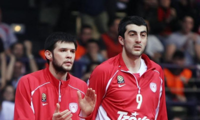 BCL: Ευχήθηκαν σε Ντάρντεν και Σερμαντίνι για το Final 4 οι «ερυθρόλευκοι» (video)