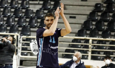 Κολοσσός Ρόδου-ΠΑΟΚ: Βραβεύτηκε για την προσφορά του στον «Δικέφαλο» ο Μαργαρίτης (photo)