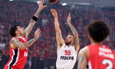 Euroleague: Όλες οι τρίποντες «βόμβες» του Μάικ Τζέιμς με τη Μονακό (video)