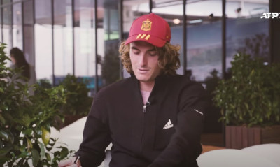 ΑΤΡ - Στέφανος Τσιτσιπάς: «Μαμά είσαι πολυτιμότερη μετά το… γαλλικό τοστ!» (video)