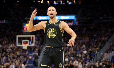 NBA: Η μαγική εμφάνιση του Στεφ Κάρι (video)