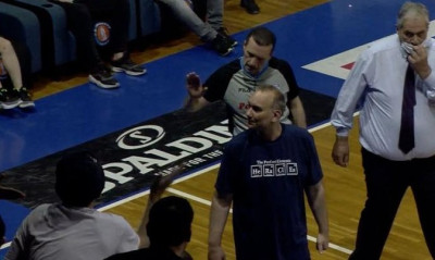 Ηρακλής-Παναθηναϊκός ΟΠΑΠ: «Καμίνι» το Ιβανώφειο - Εντάσεις και προσωρινή διακοπή (video)