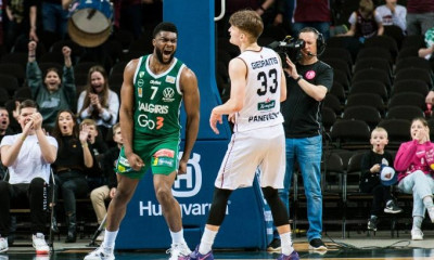 Διά πυρός και σιδήρου το 1-0 η Ζαλγκίρις κόντρα στη Λιετκαμπέλις του Καλαϊτζάκη