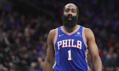 ΝΒΑ: Μένει στους Σίξερς ο Χάρντεν