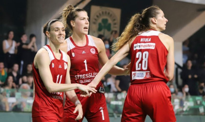 Ολυμπιακός: Το έκτο πρωτάθλημα στην ιστορία του - Η «χρυσή βίβλος» των πρωταθλητών Ελλάδας