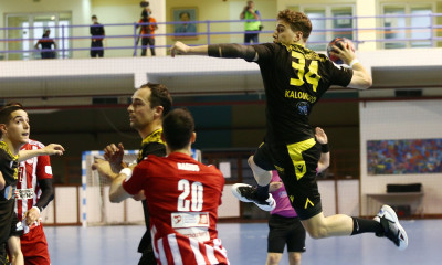 Χάντμπολ: Έμεινε ζωντανή η ΑΕK, στο 2-1 οι τελικοί με τον Ολυμπιακό (videos)