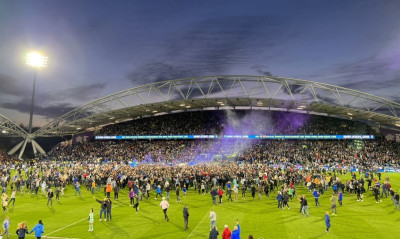 Στον τελικό για την Premier League η Χάντερσφιλντ - Περιμένει Νότιγχαμ ή Σέφιλντ Γιουνάιτεντ