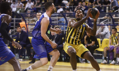 Άρης: Μένει και παίζει ο Κέλι στη μνήμη της μητέρας του