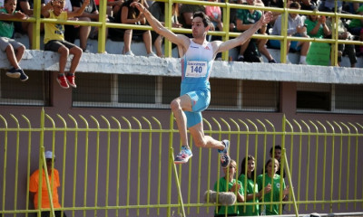 Στίβος – Παπαφλέσσεια 2022: Νικητής με μεγάλο άλμα στα 8,22 μέτρα ο Μίλτος Τεντόγλου