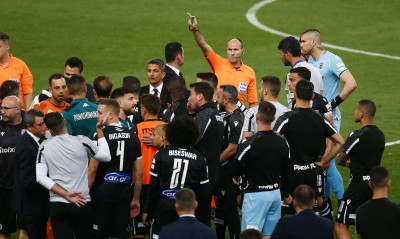 Tελικός Παναθηναϊκός-ΠΑΟΚ: Η ένταση με τους  παίκτες - Γι' αυτό έγινε έξαλλος ο Βιεϊρίνια