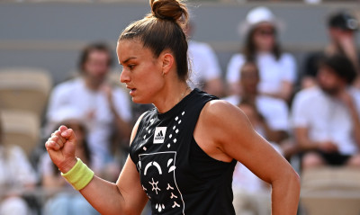 Μαρία Σάκκαρη: Επιβεβαίωσε τα προγνωστικά και με 2-0 σετ προκρίθηκε στον β’ γύρο του Roland Garros