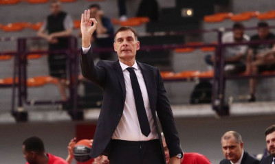 Ολυμπιακός-Περιστέρι: Έξαλλος ο Μπαρτζώκας - Τα «έψαλλε» στους παίκτες του (video)