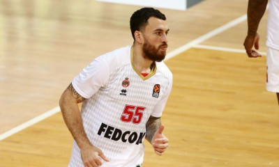 Μονακό: Με ήρωα τον Τζέιμς έμεινε «ζωντανή» στα playoffs για το 1-1 με τη Στρασμπούρ