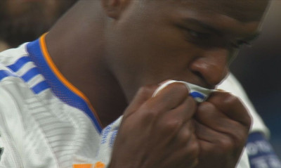 Τελικός Champions League: Ο Βινίσιους εκτέλεσε την Λίβερπουλ και έδωσε προβάδισμα στην Ρεάλ (video)