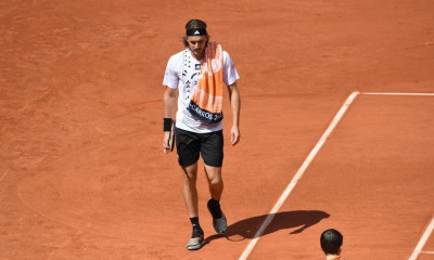 Τσιτσιπάς: Ο λόγος που φώναζε στη ρακέτα του - «Είπα "είναι αργά, ώρα για ύπνο"» (videos)