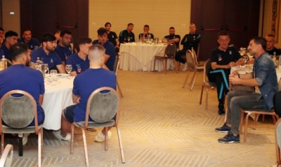 Eθνική ομάδα: Επίσκεψη Καραγκούνη - Τι είπε στους διεθνείς (video)