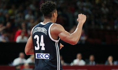 Γιάννης Αντετοκούνμπο: Στιγμές χαλάρωσης στην Ακρόπολη με την οικογένεια του (photo)