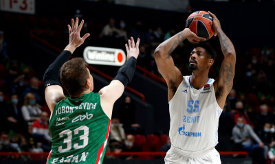 Φενέρμπαχτσε: Σενάρια για Μίκι