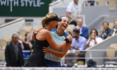 Roland Garros: «Βασίλισσες» στο σπίτι τους οι Γκαρσία και Μλαντένοβιτς, λύγισαν τις Γκοφ/Πεγκούλα