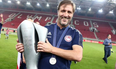 Ολυμπιακός: Φαβορί ο Ντε Σάνκτις - Σενάριο για Μαρτίνς και Φλαμένγκο