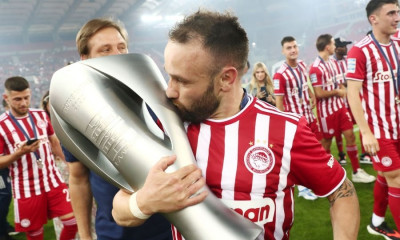 Ολυμπιακός - Βαλμπουενά: «Υπογράφω για έναν ακόμα χρόνο» - Τι είπε για τον Μπενζεμά και το sex tape