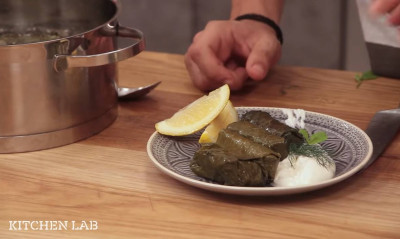 Άκης Πετρετζίκης: Ντολμαδάκια γιαλαντζί