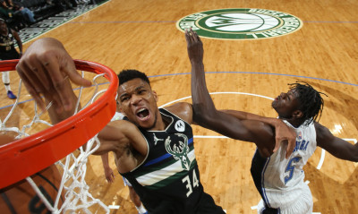 Μιλγουόκι Μπακς: Νέα φανέλα με έμπνευση από τηλεοπτική σειρά (photo)