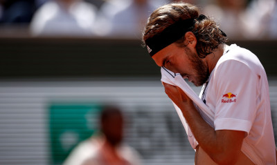 Τσιτσιπάς: Υποκλίθηκε στον Μάρει και αποκλεισμός πριν τους «4» στην Στουτγκάρδη