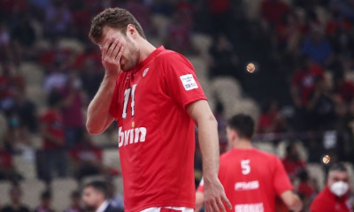 Ολυμπιακός-Παναθηναϊκός ΟΠΑΠ: Επεισόδια και πάλι στο ΣΕΦ - Αποχώρησαν οι παίκτες (pics)