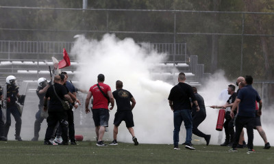 Γ' Εθνική: Τέσσερις προσαγωγές και δύο συλλήψεις στα επεισόδια στο Ρουφ (photos+video)