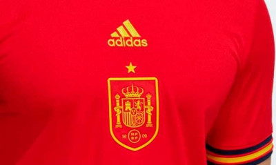 Ισπανία: Με τη φανέλα της Εθνικής γυναικών κόντρα στην Τσεχία (Video)